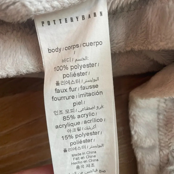 Pottery Barn Faux Fur Hooded Robe with belt Sz M - Picture 3 of 4